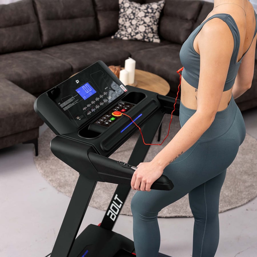 0e8d57bb-c83d-4635-e933-6ce07f9