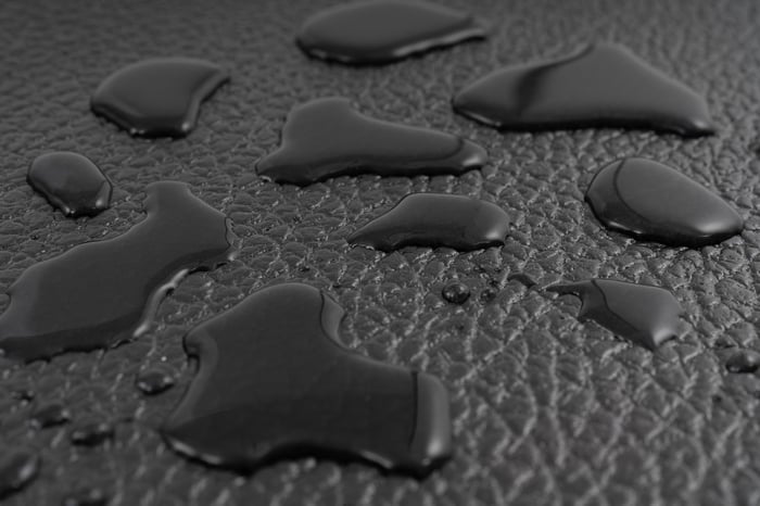 Gotas de agua en la alfombra para equipo Hop-Sport