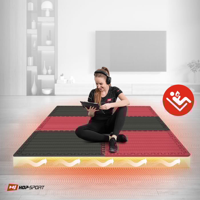 Chica sentada en la esterilla Puzzle negro-rojo