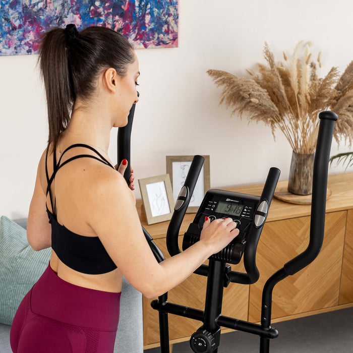Computadora de entrenamiento multifuncional y sensores de pulso en el orbitrek magnético HS-2050C Cosmo rojo